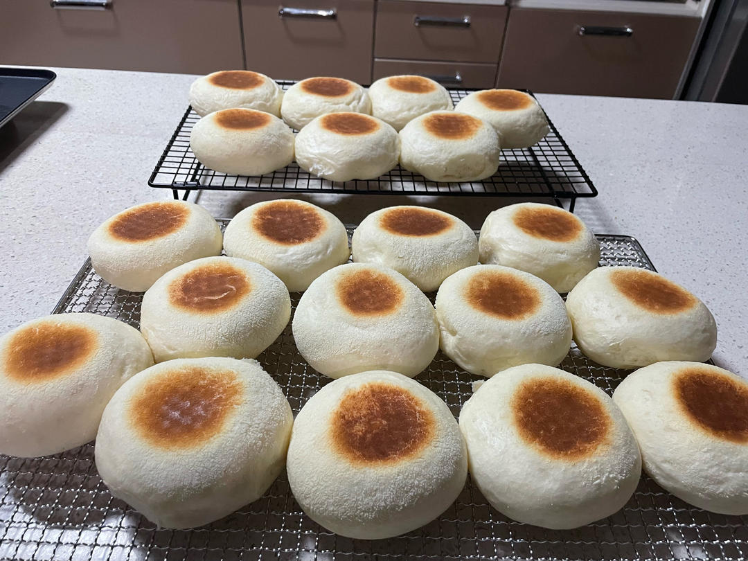 棉花团子一样柔软的云朵豆乳餐包