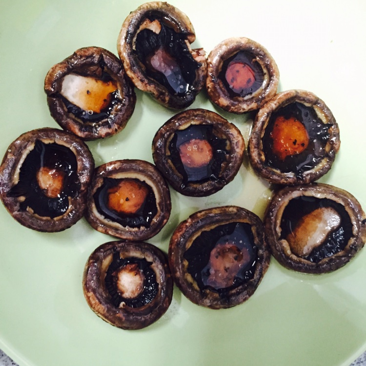 保留最原始鲜味儿的煎口蘑