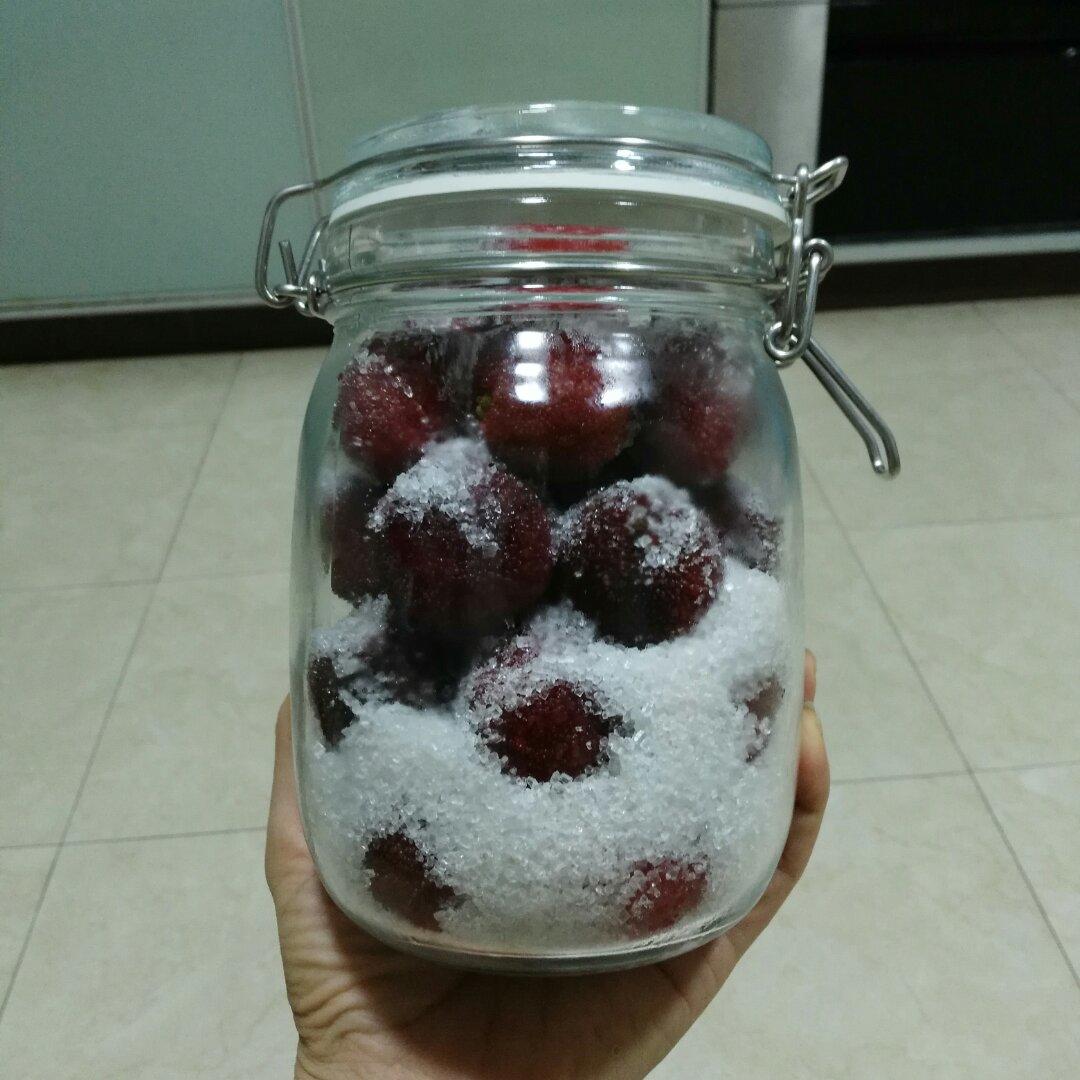 天然发酵杨梅酒