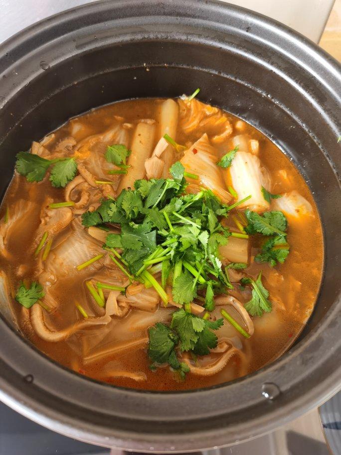 不是包子不爱吃包子做的pk砂锅店的羊肚砂锅