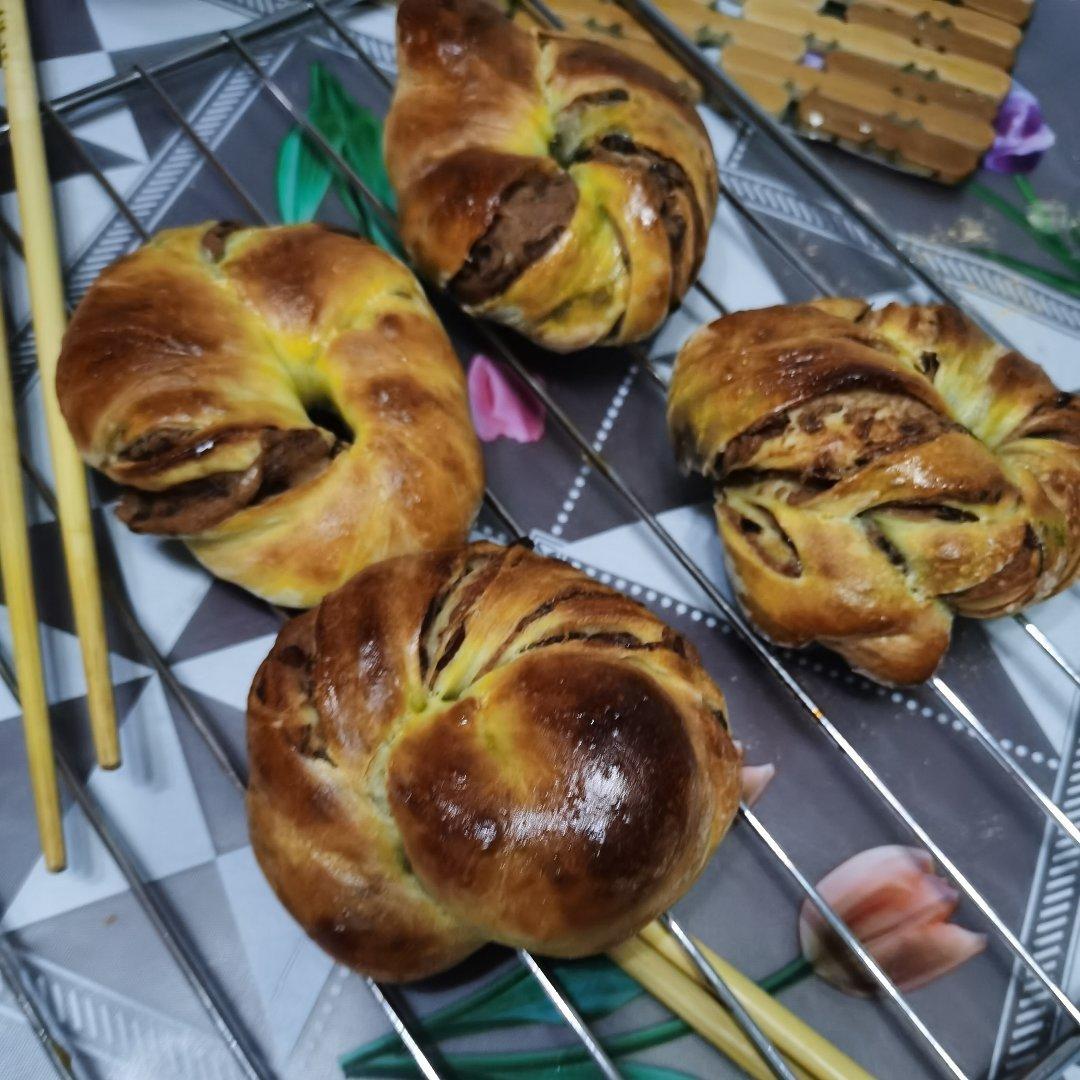 宝宝辅食：宝宝版豆沙面包卷-12M+