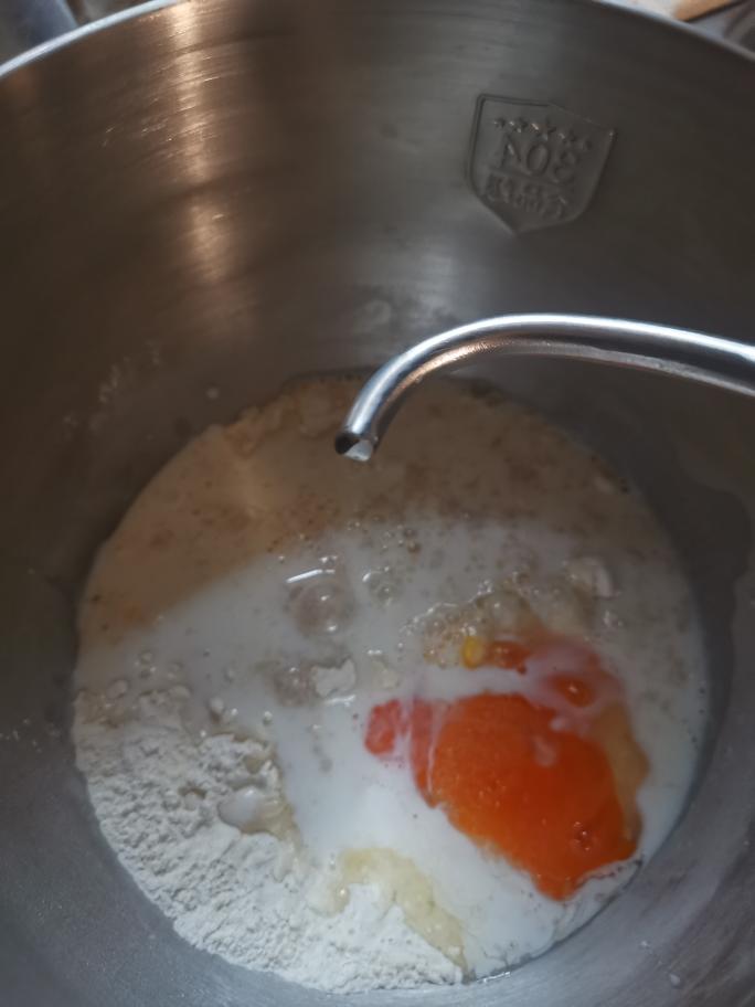 纯奶手撕吐司的做法 步骤1