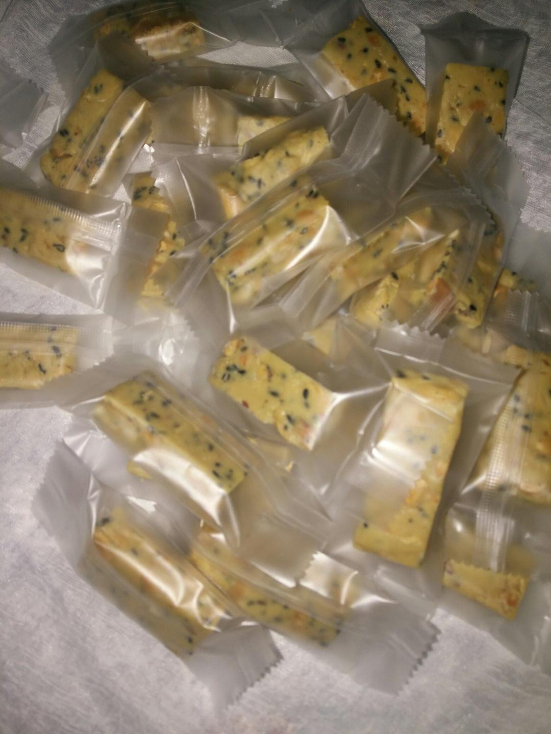 超详细TIPS—自制超美味牛轧糖（熬糖版），秒杀棉花糖版