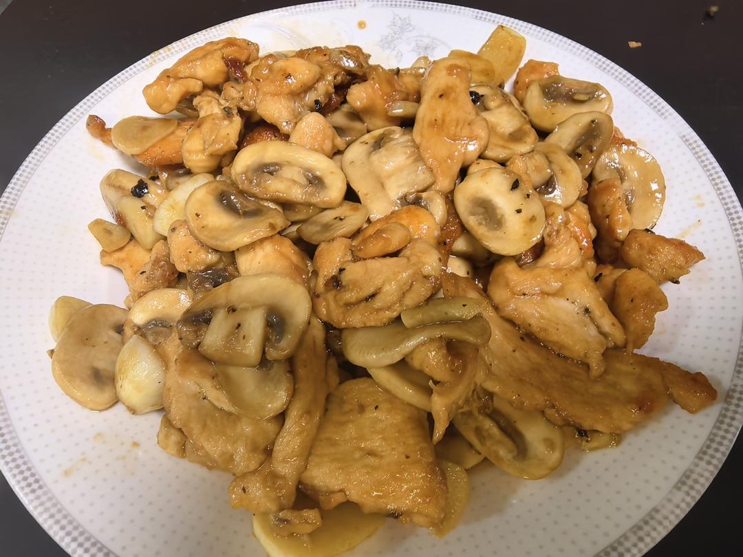 口蘑鸡胸肉，鲜味减脂餐