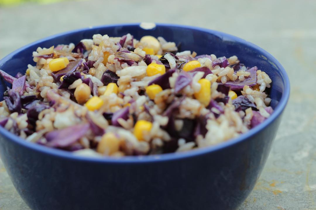 紫甘蓝炒飯的做法