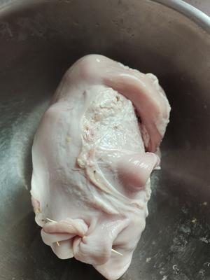 广式猪肚包鸡的做法 步骤1