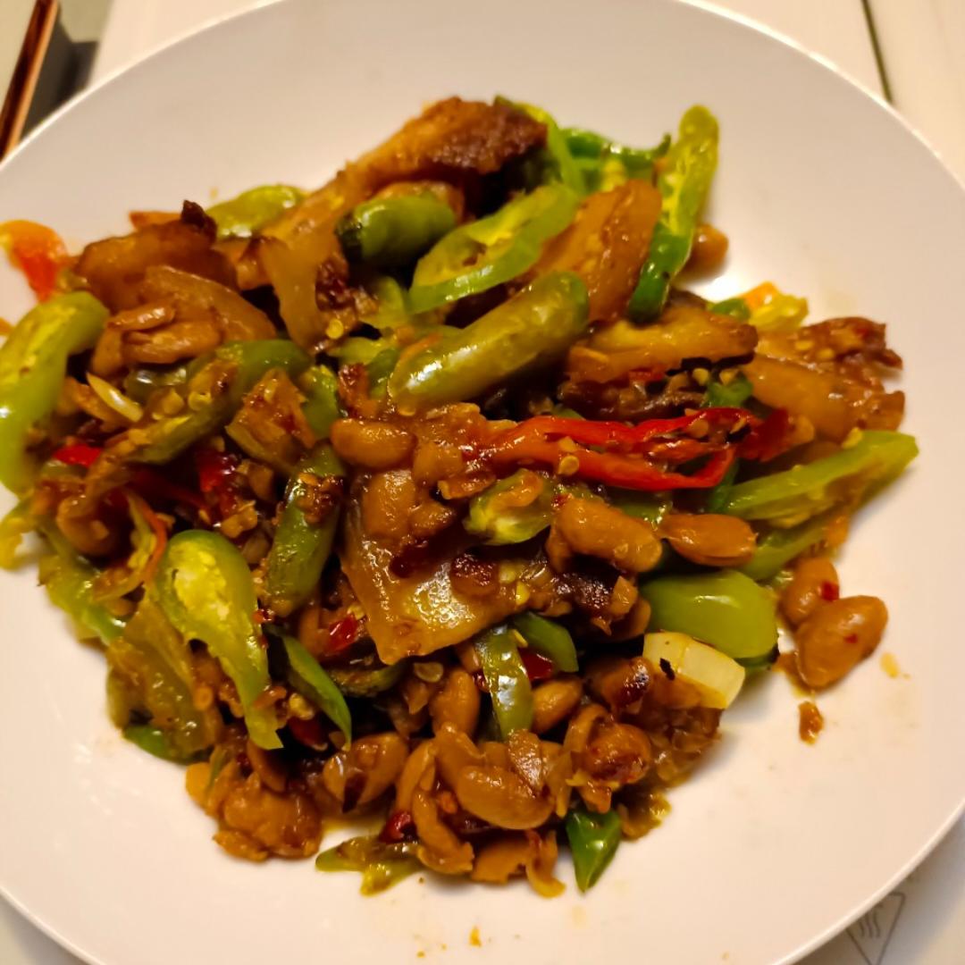 很下饭的豆瓣酱青椒炒肉