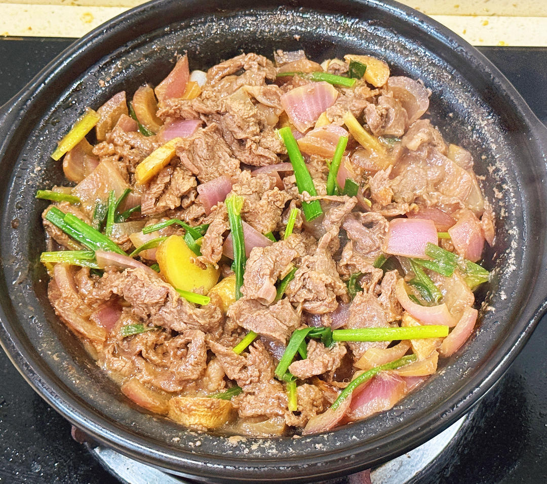 啫啫牛肉煲
