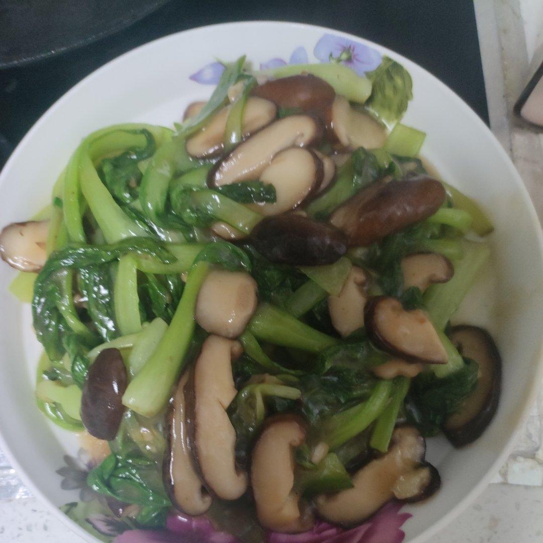 香菇油菜（简单快手）