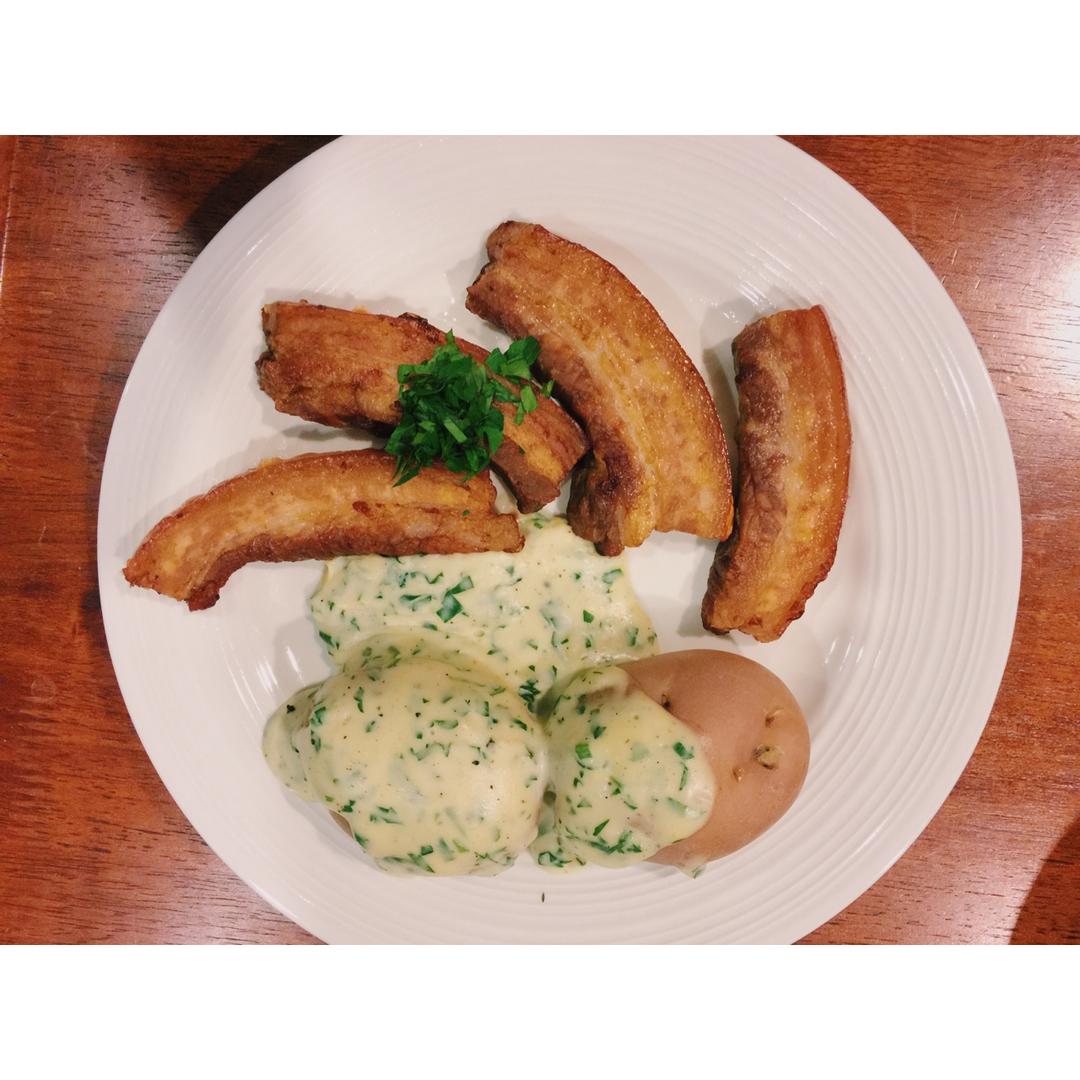 烤猪肉配欧芹酱【曼达小馆】