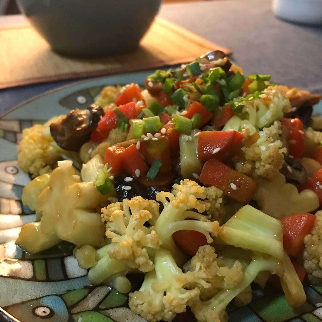 胡萝卜炒有机花菜