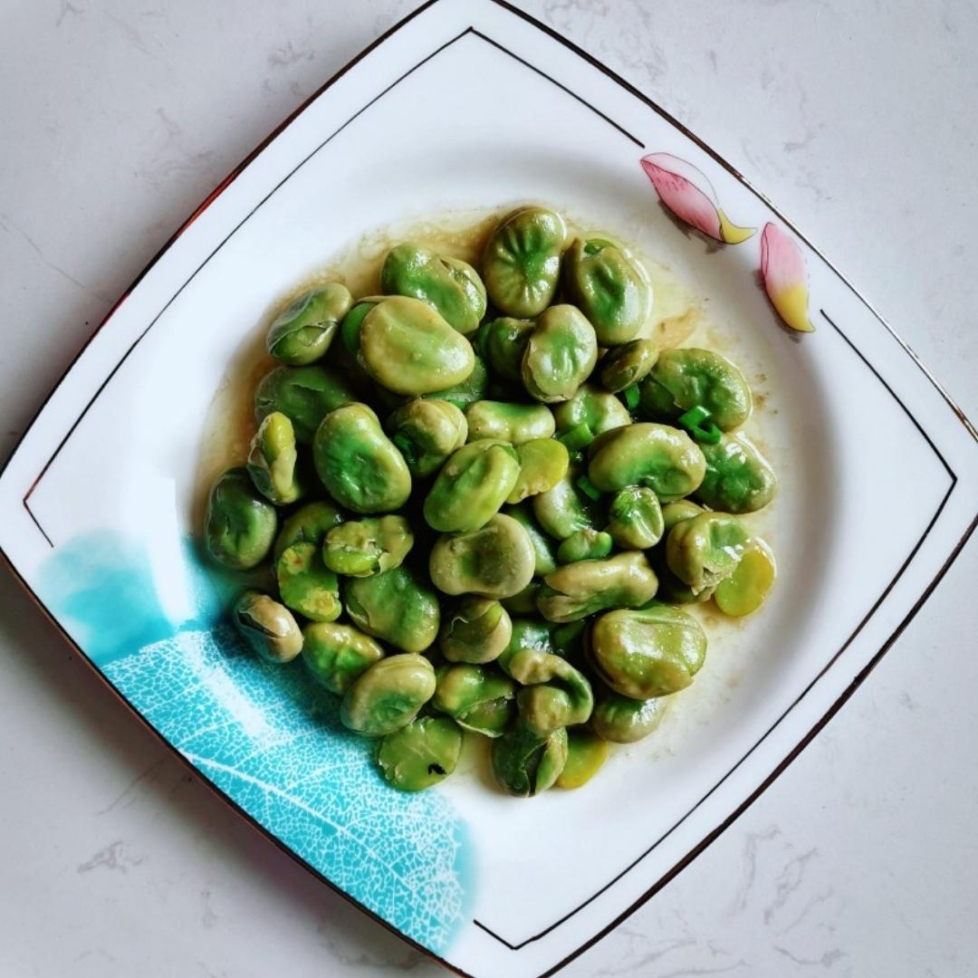 无比鲜美的葱油蚕豆