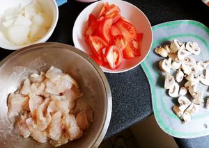 【超简单】半小时搞定鲜美番茄鱼的做法 步骤1