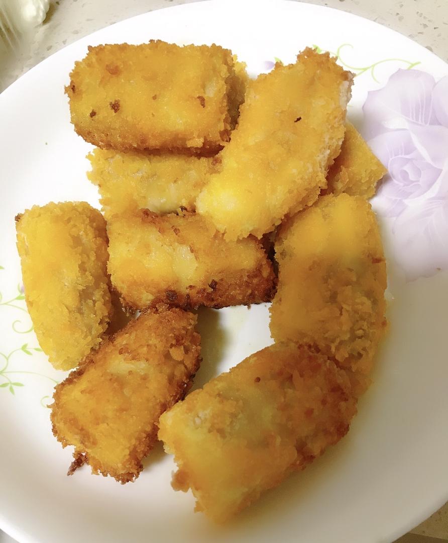 教你用香蕉来做美食，外脆里嫩口感棒，大人看了馋孩子看了流口水