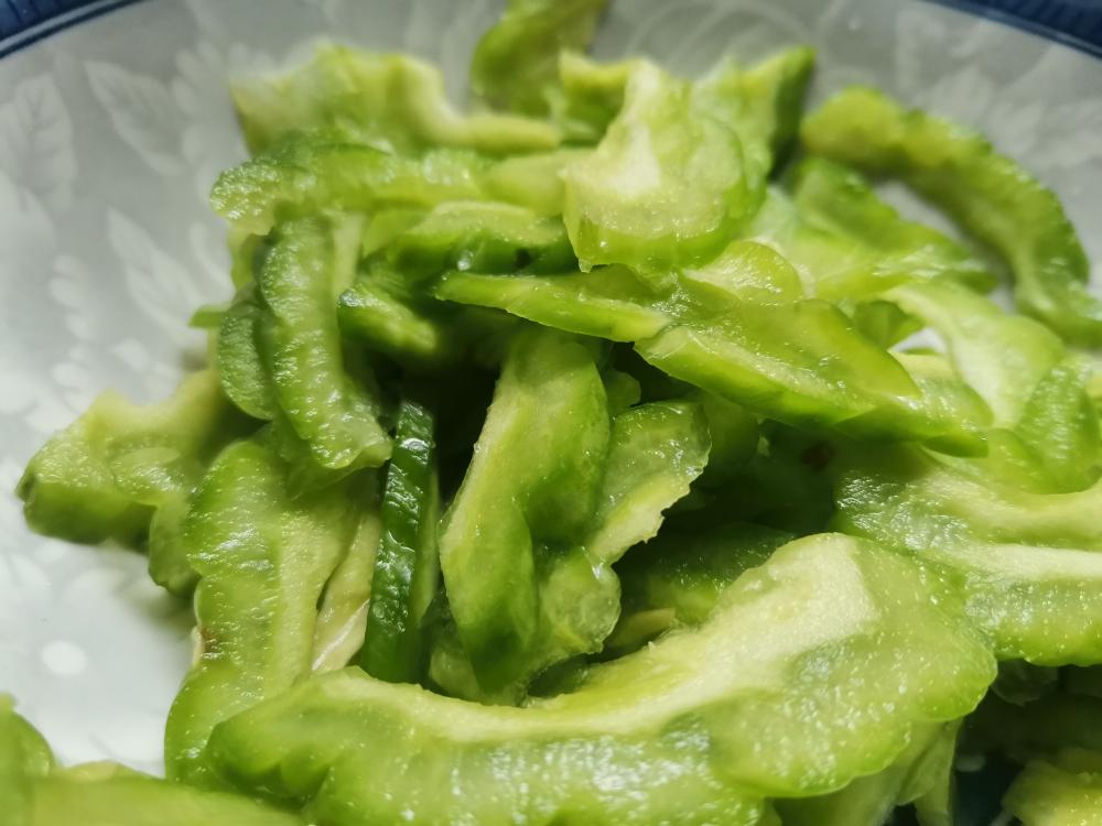 凉拌苦瓜(微波炉)的做法