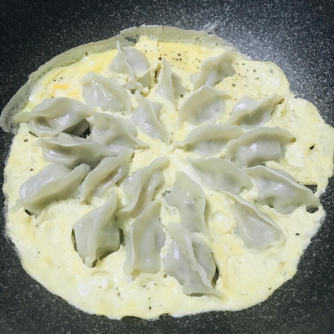 懒人快手抱蛋煎饺