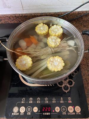 茅根竹蔗红萝卜水的做法 步骤3