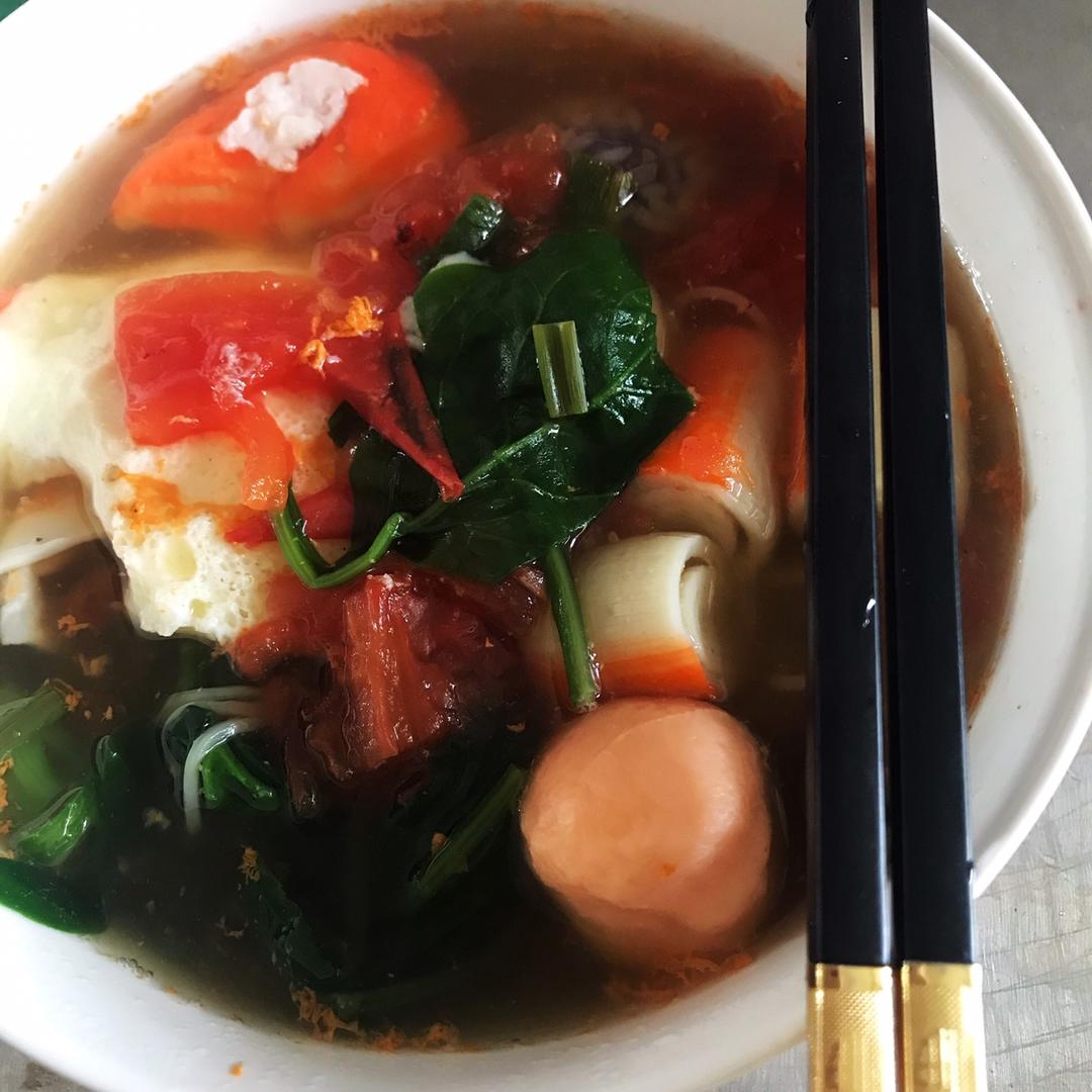 最家常的普通汤面——西红柿鸡蛋龙须面