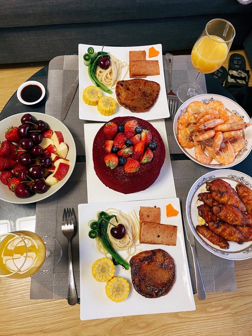 张怀旧做的两个人的简单西餐