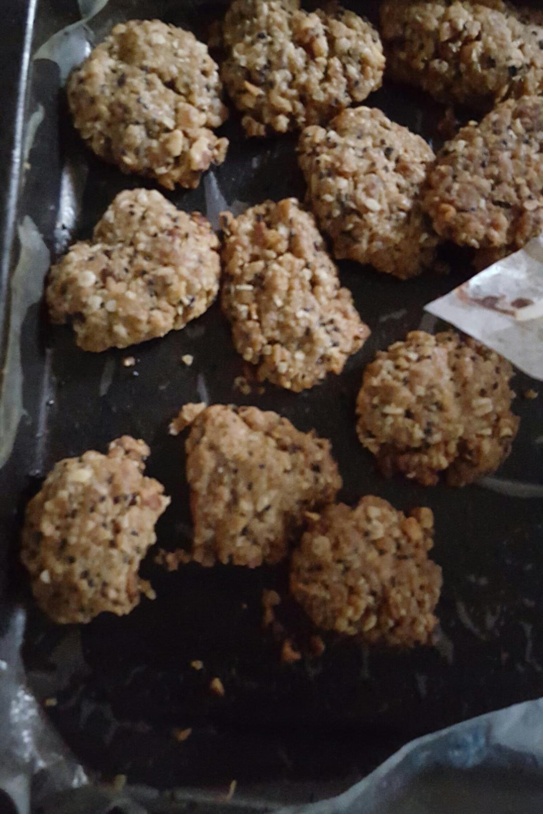 燕麦核桃饼干