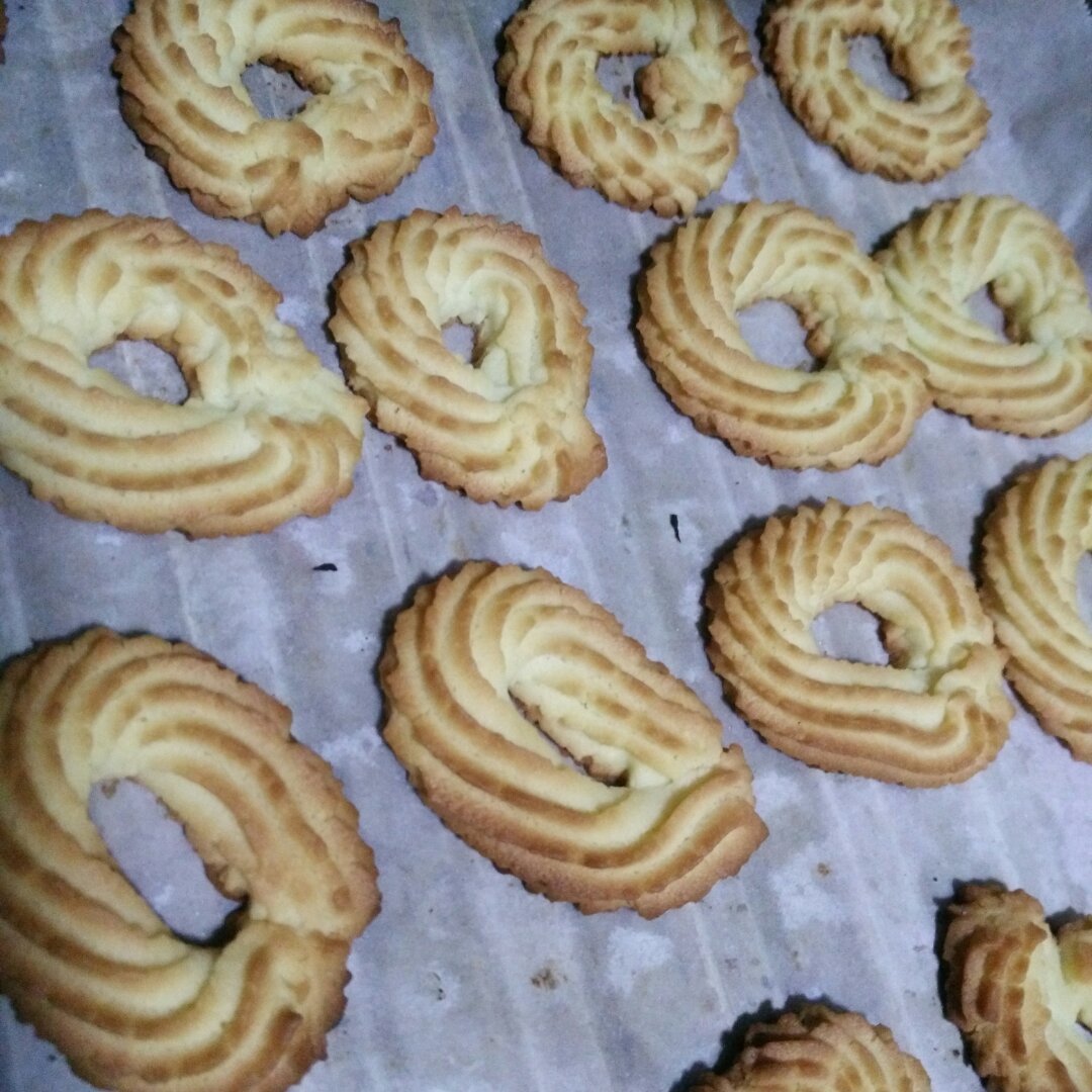 多种口味曲奇（香草、巧克力、抹茶）