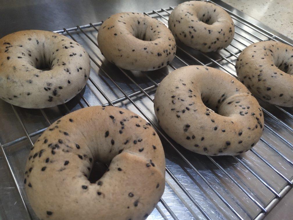 原味贝果🥯/黑芝麻贝果🥯