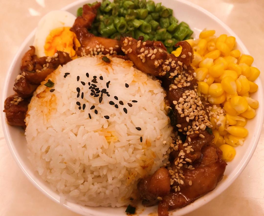 简单的香煎鸡腿盖浇饭