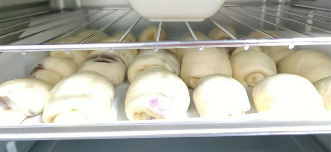 超软淡奶油小面包（餐包），一次发酵柔软拉丝，消耗淡奶油，持久柔软隔天不变硬