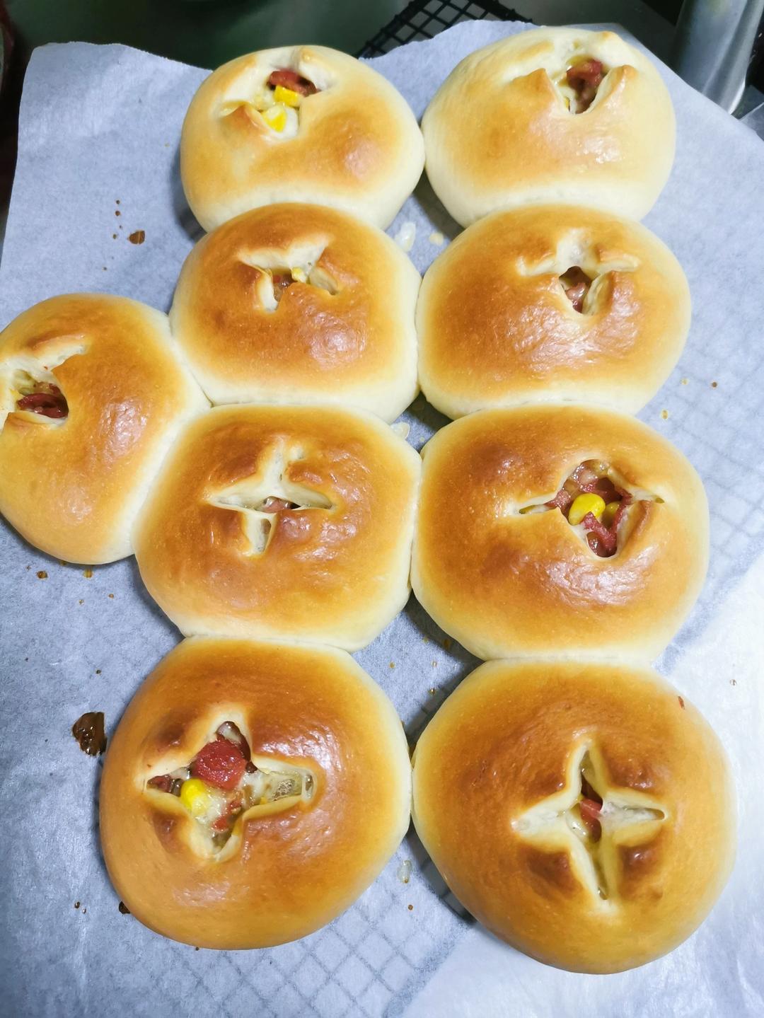 (超好吃的咸口面包）爆浆培根芝士面包