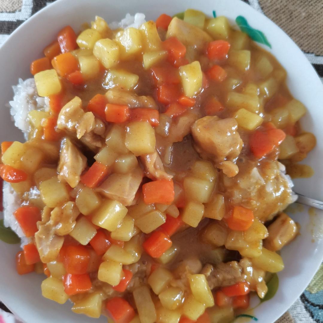 咖喱鸡肉饭