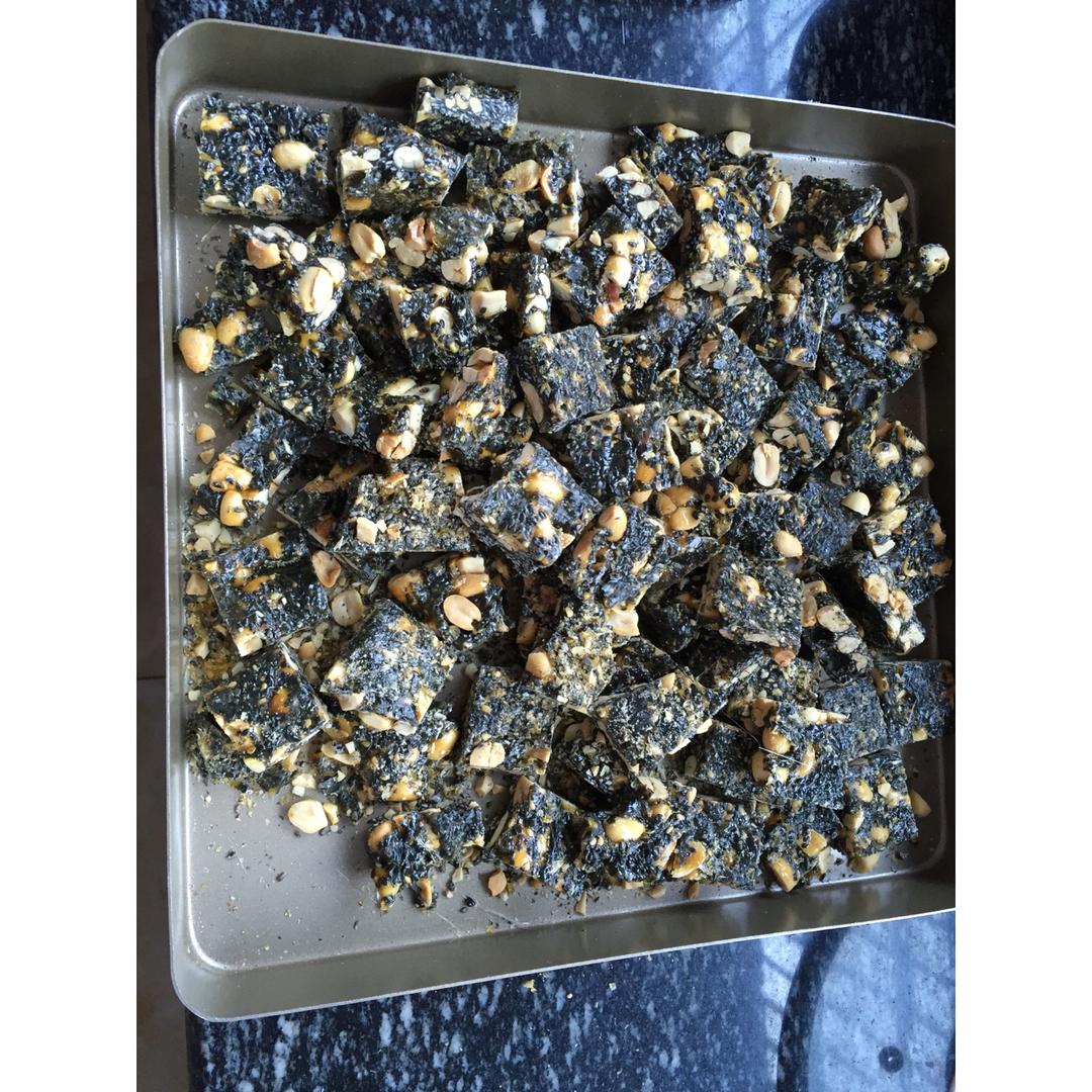 黑芝麻花生糖