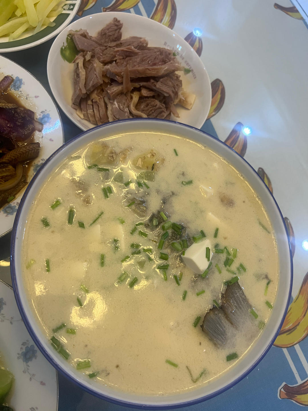 奶白鲫鱼豆腐汤|一条鱼最后的温柔