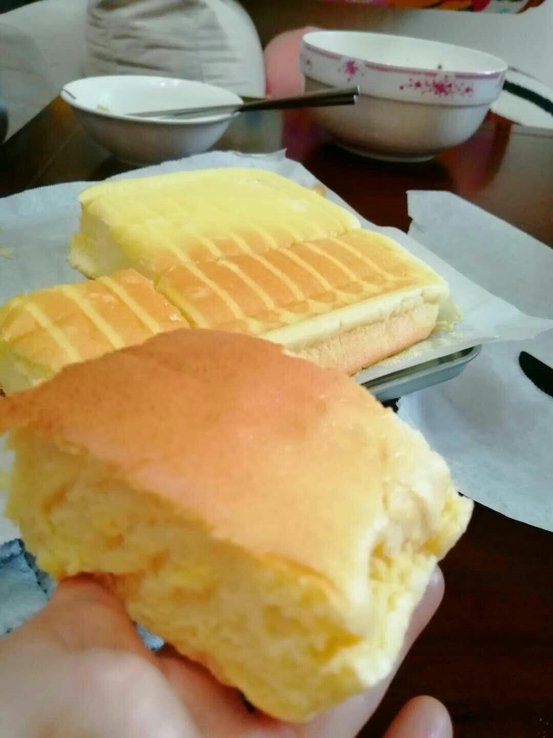 材料最简单的【低卡蛋糕卷】卡仕达戚风卷