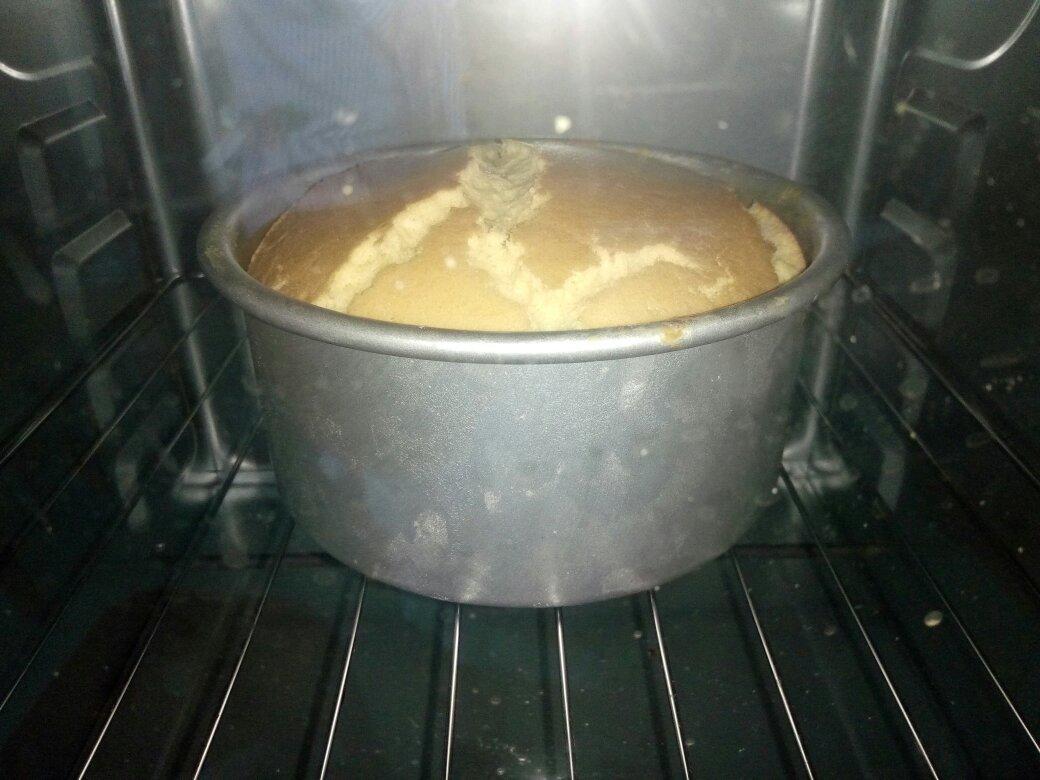 烤箱做蛋糕（戚风蛋糕的做法）