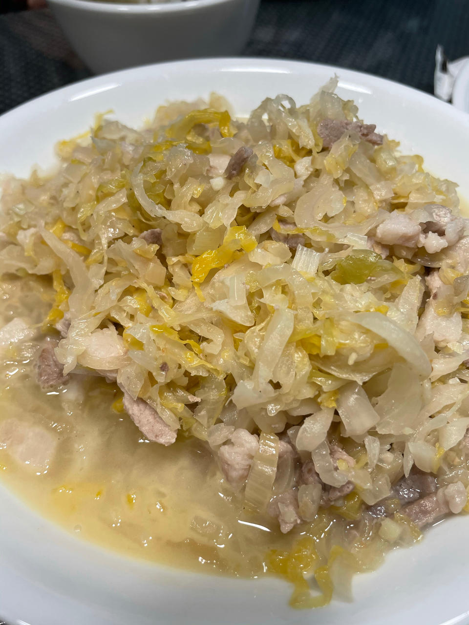 东北酸菜炒五花肉巨香