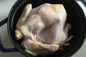 Staub黑珐琅铸铁锅无水葱油鸡的做法 步骤3