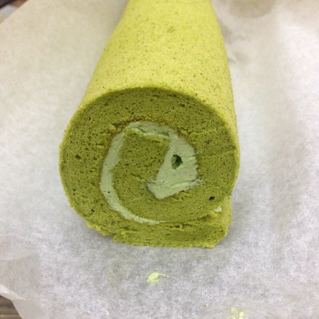 超简单完美戚风蛋糕（6寸2蛋）附打发、翻拌、脱模视频