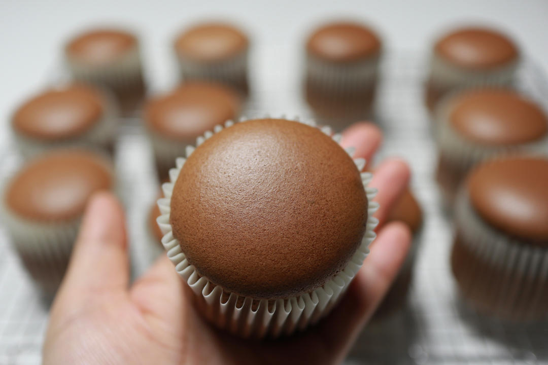 戚风杯子蛋糕的两份笔记