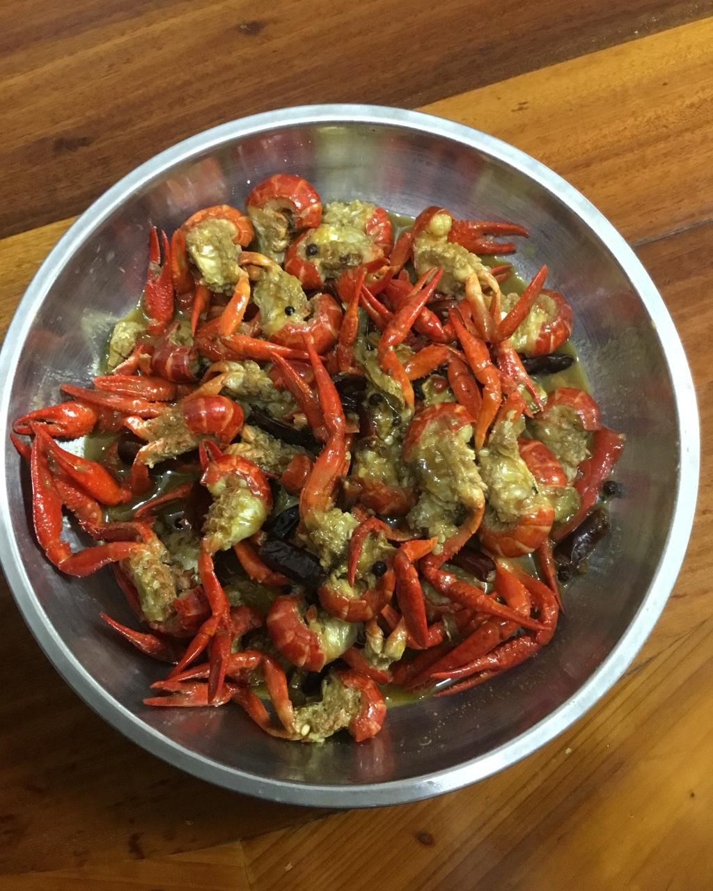 香辣小龙虾-超详细处理干净步骤！