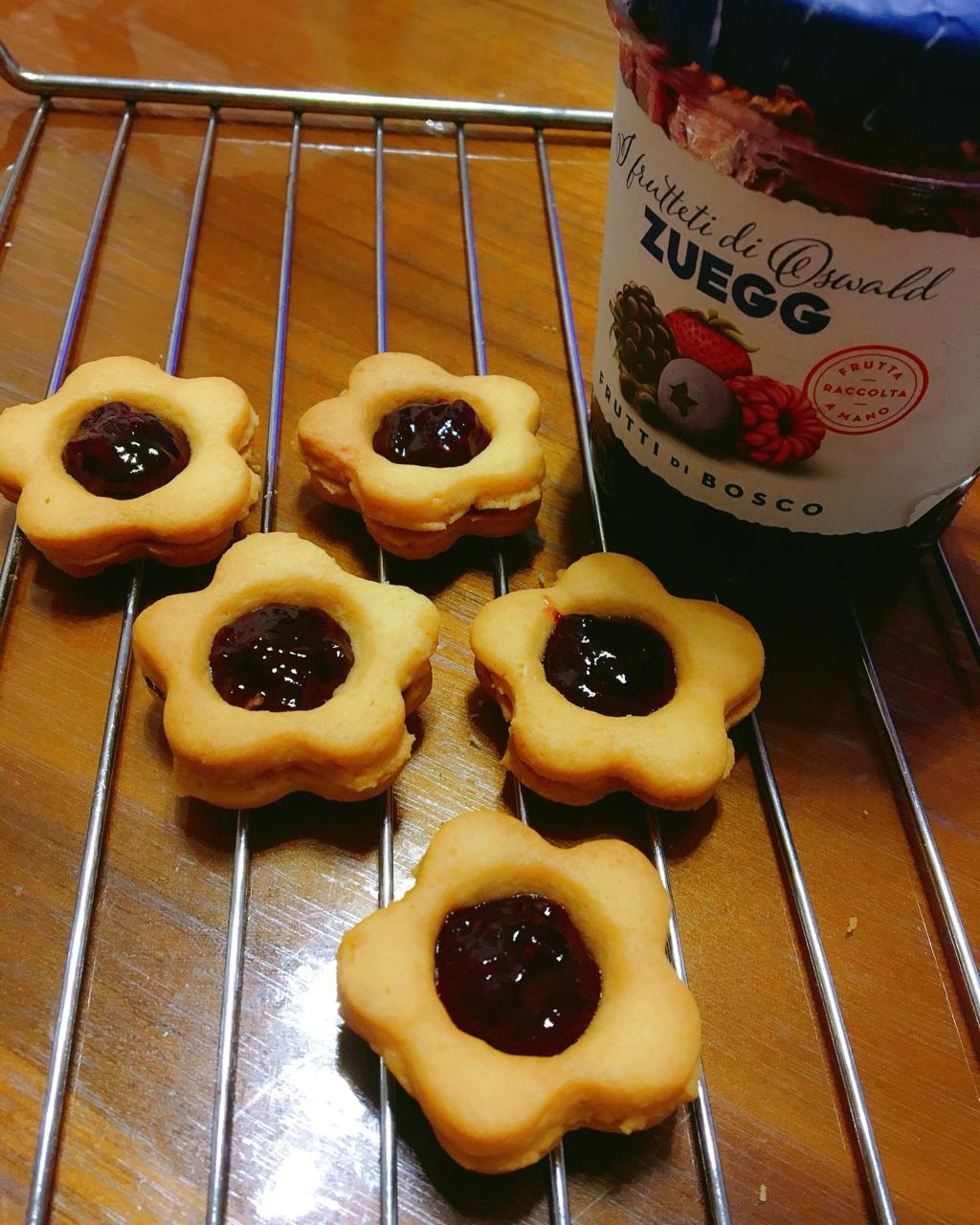 炼乳蜂蜜夹心饼干