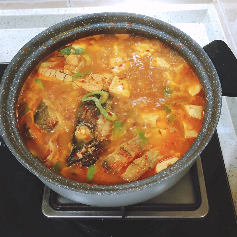 冬日里的明太鱼豆腐汤的做法
