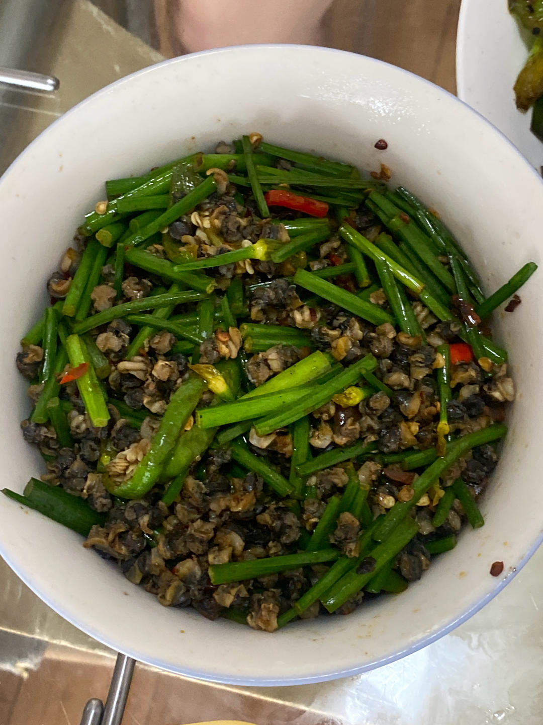 韭菜炒螺丝肉