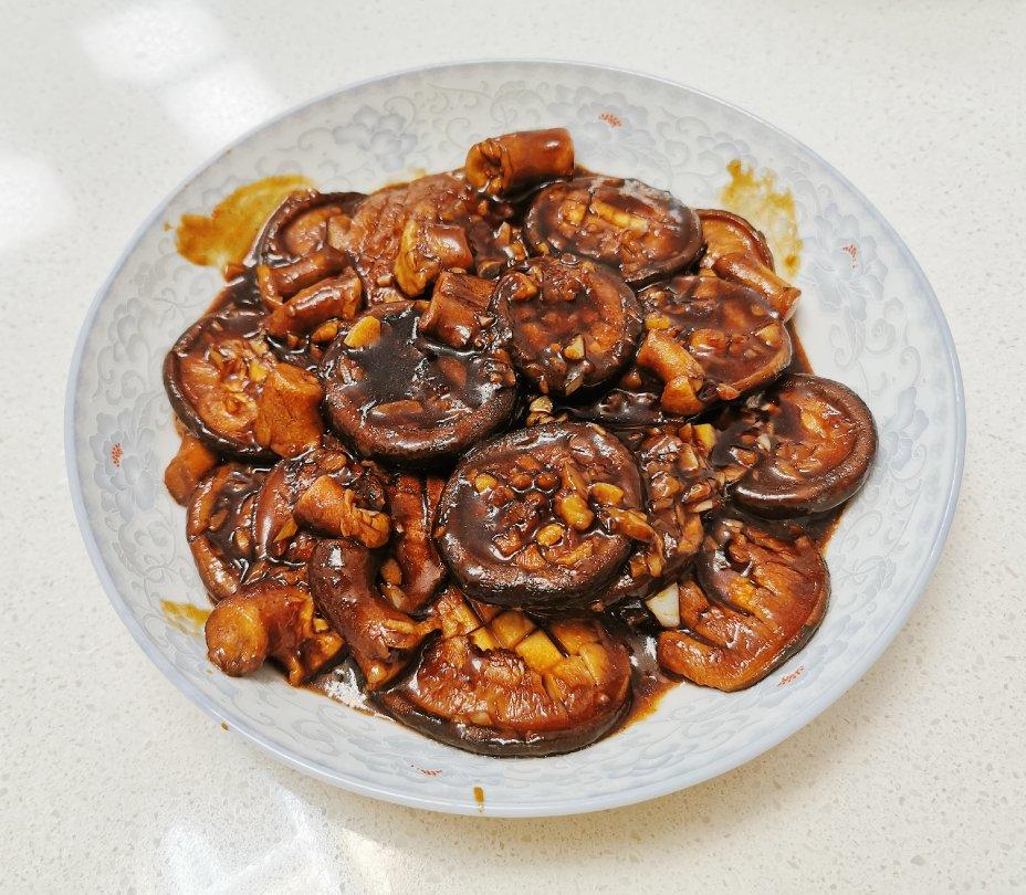鲜嫩多汁，比鲍鱼还好吃红烧香菇