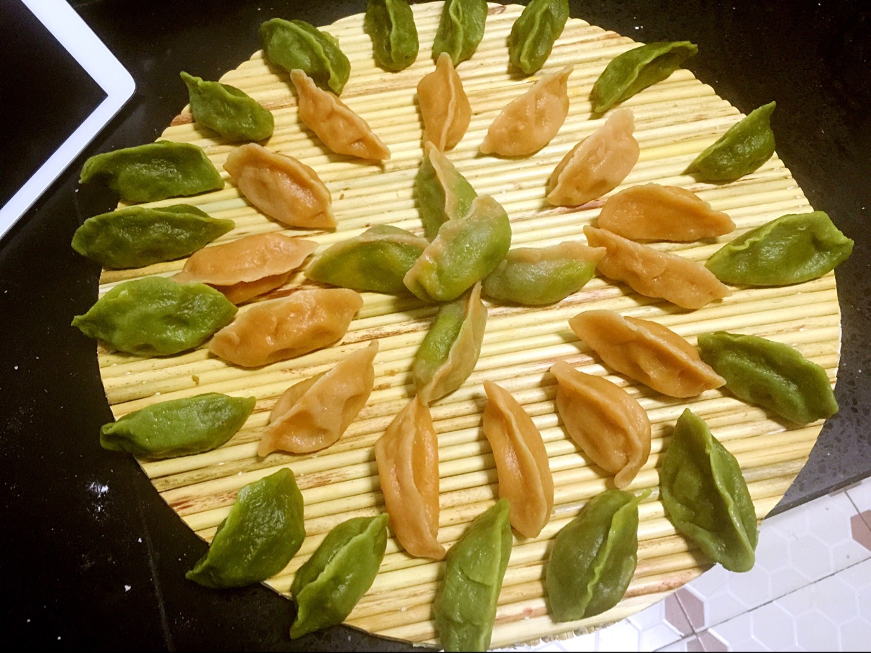 彩色水饺