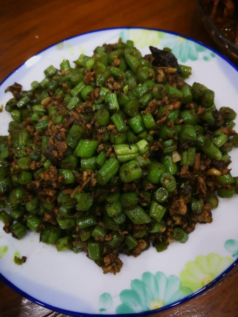 榄菜肉末四季豆