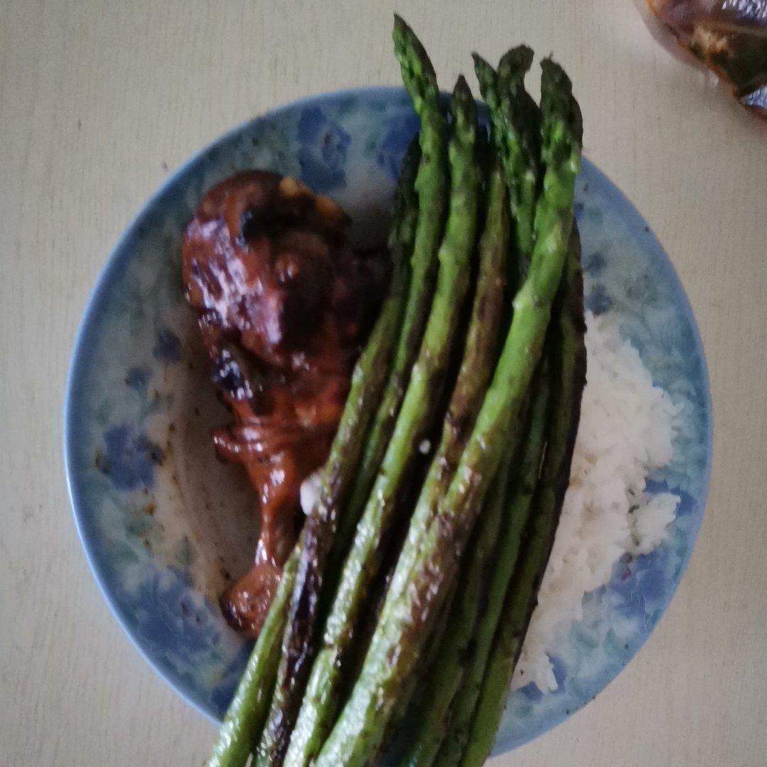芦笋即简单又好吃的做法