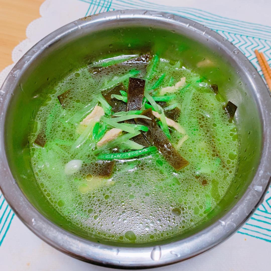 微笑向暖啦做的增强免疫力的萝卜海带汤10分钟快手汤