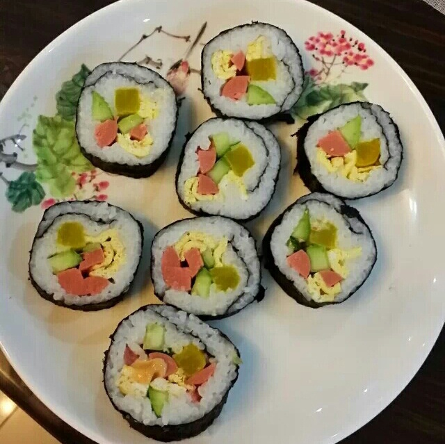 紫菜卷寿司
