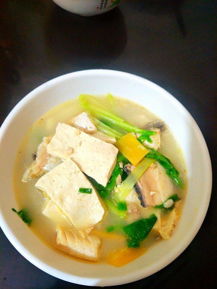 鱼头豆腐汤