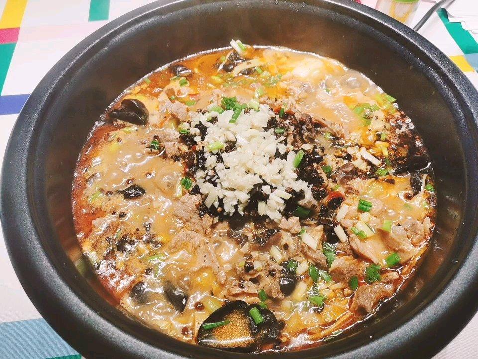 厨师长教你：“水煮肉片”的正宗做法，这味道真的很四川